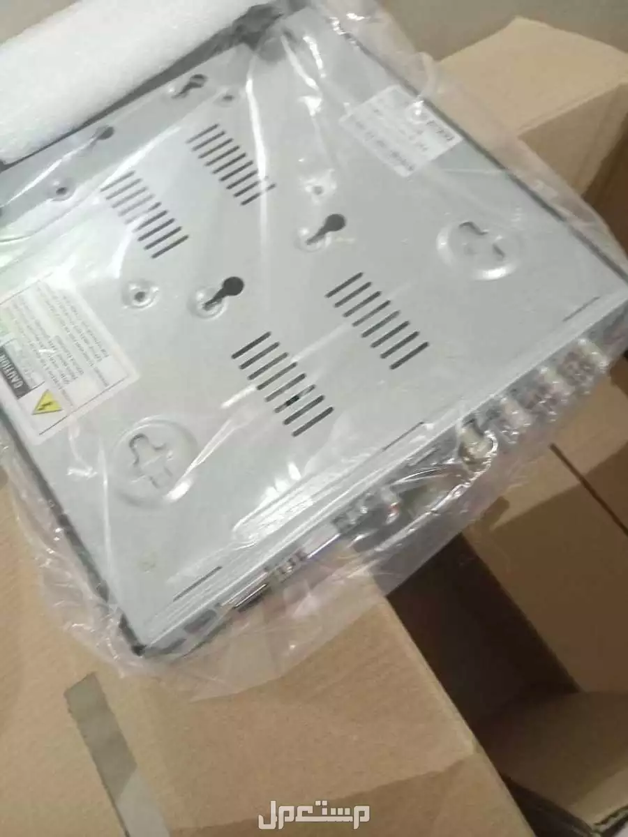 عدد 8 كاميرا مع بالرسيفر بالهارد دسك بالاسلاك كامله