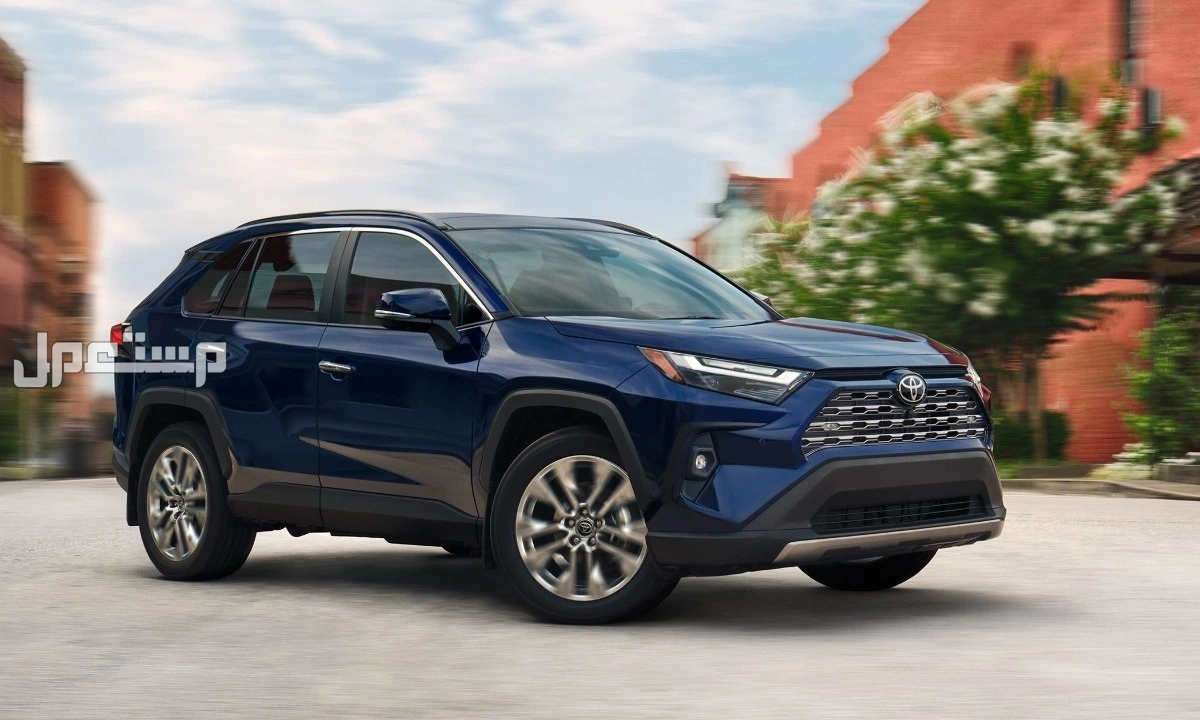 أنواع سيارات تويوتا راف 4 الأكثر مبيعًا: ومقارنة بين RAV4 2026 و 2025 أفضل سيارات تويوتا راف فور 2025