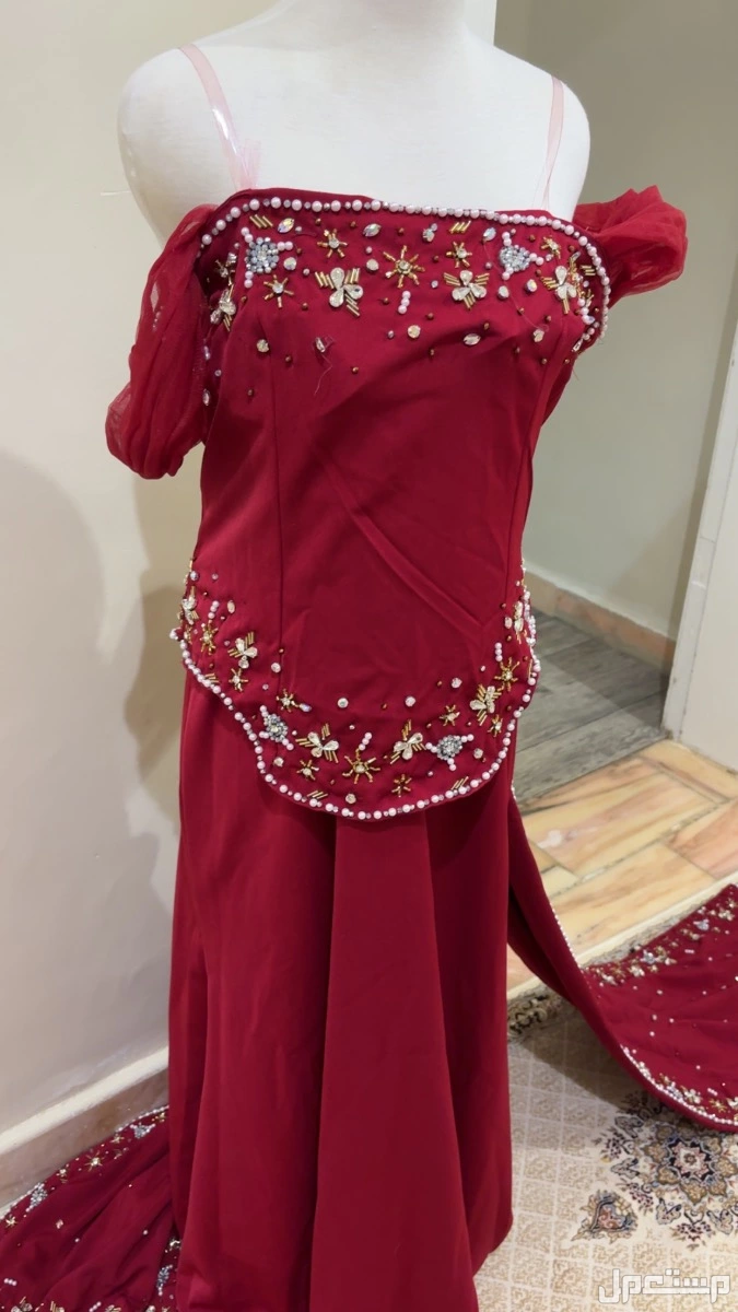 فستان سهرة للبيع في جدة  بسعر 400