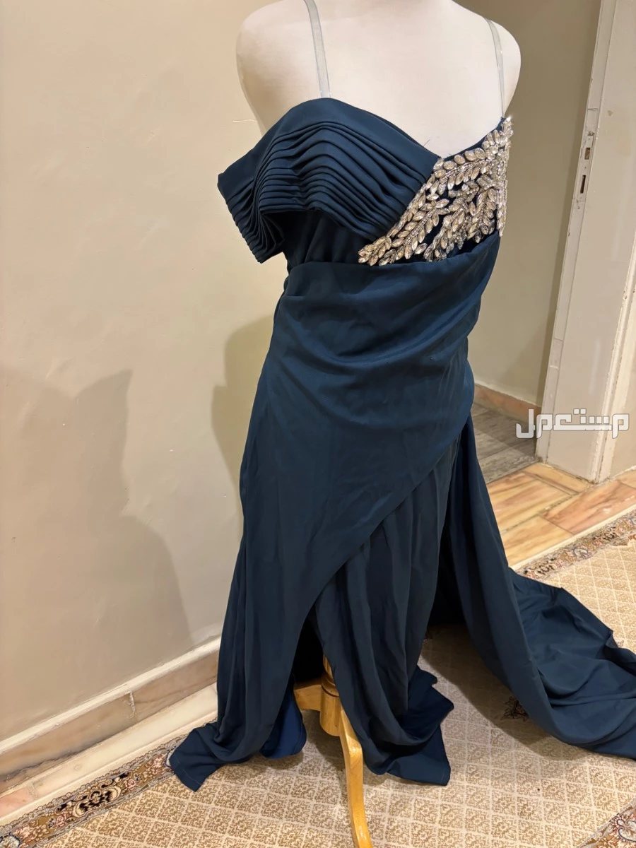 فستان سهره تفصيل  في جدة بسعر 500 ريال سعودي