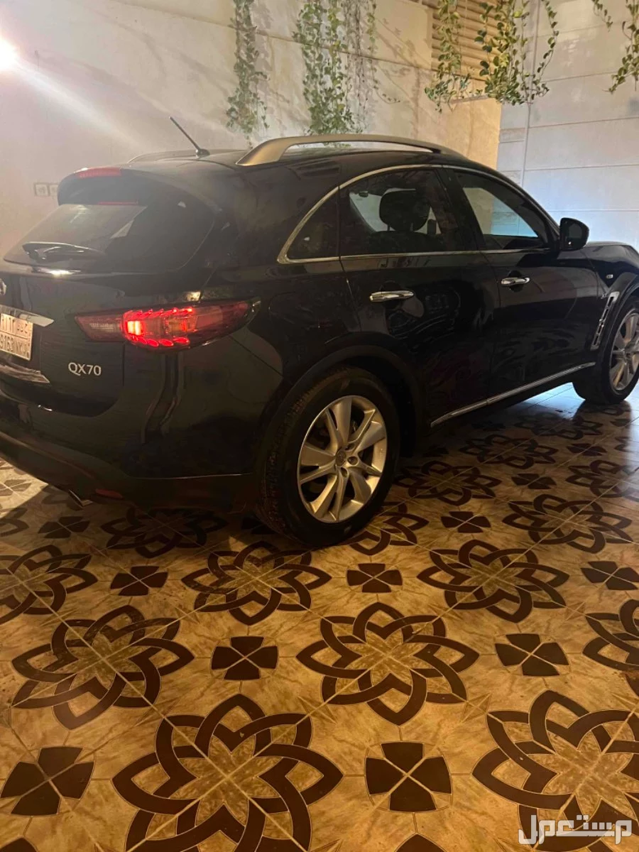 انفنتي QX70 2014 مستعملة للبيع في الرياض بسعر 50 ألف ريال سعودي