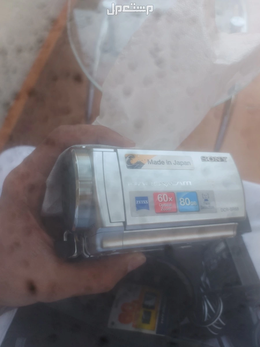 sony SR68 Handycam كاميرا في الخبر بسعر 500 ريال سعودي