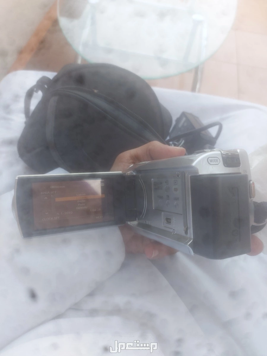 sony SR68 Handycam كاميرا في الخبر بسعر 500 ريال سعودي