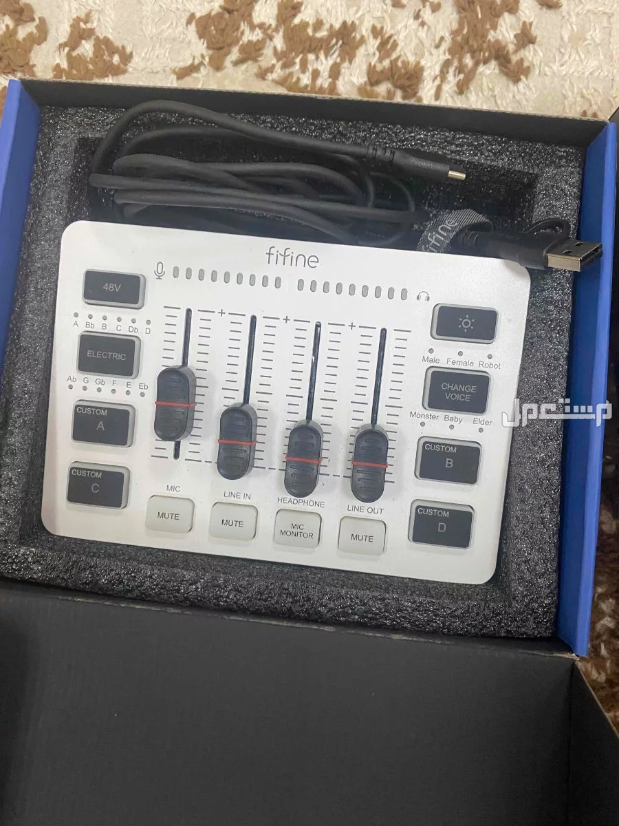 بكج مايك كامل fifine بحالة ممتازة وقليل الاستخدام نظيف