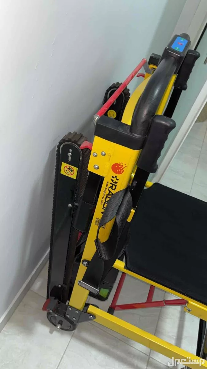 كرسي كهربائي لصعود الدرج في الدمام بسعر 3050