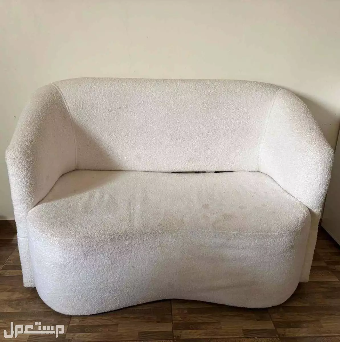 غرفة للبيع 3000 قابله للتفاوض في بيشة