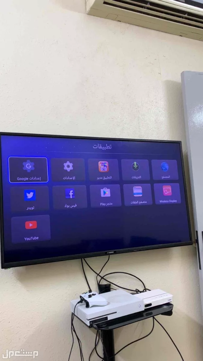 للبيع شاشة تلفزيون من شركة TOSHIRO في الرياض