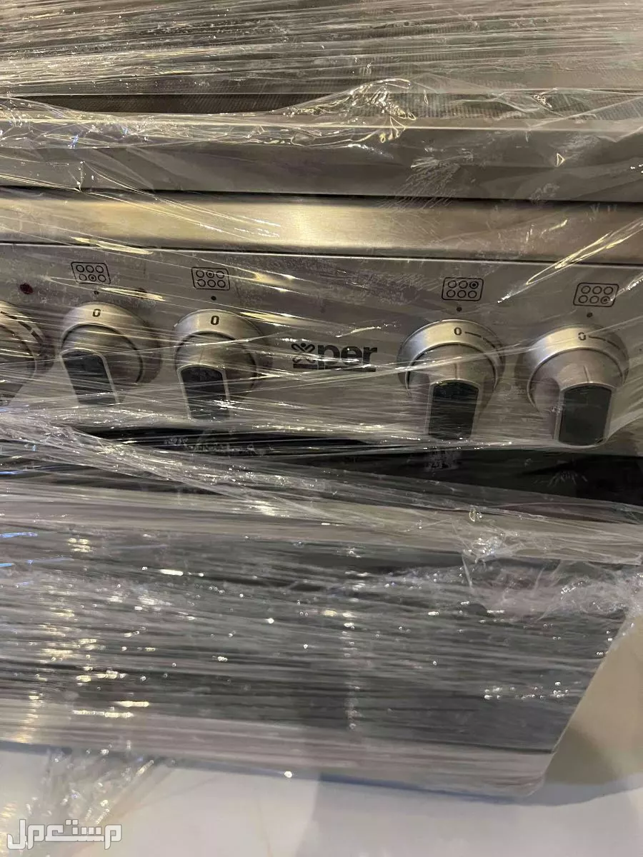 للبيع فرن من شركة Xper عيون ( 2 كهرباء+ 4 غاز)