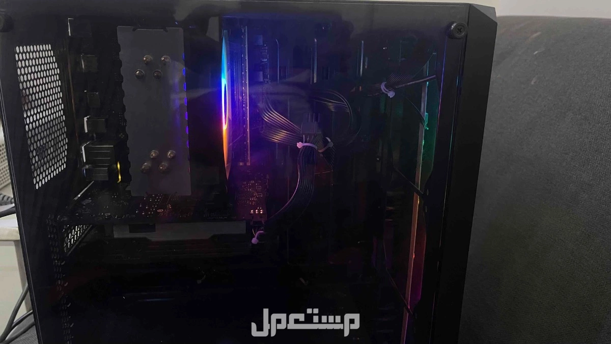 بي سي قيمنق نظيف في الرياض ما يشتكي من شي ب سعر 1400