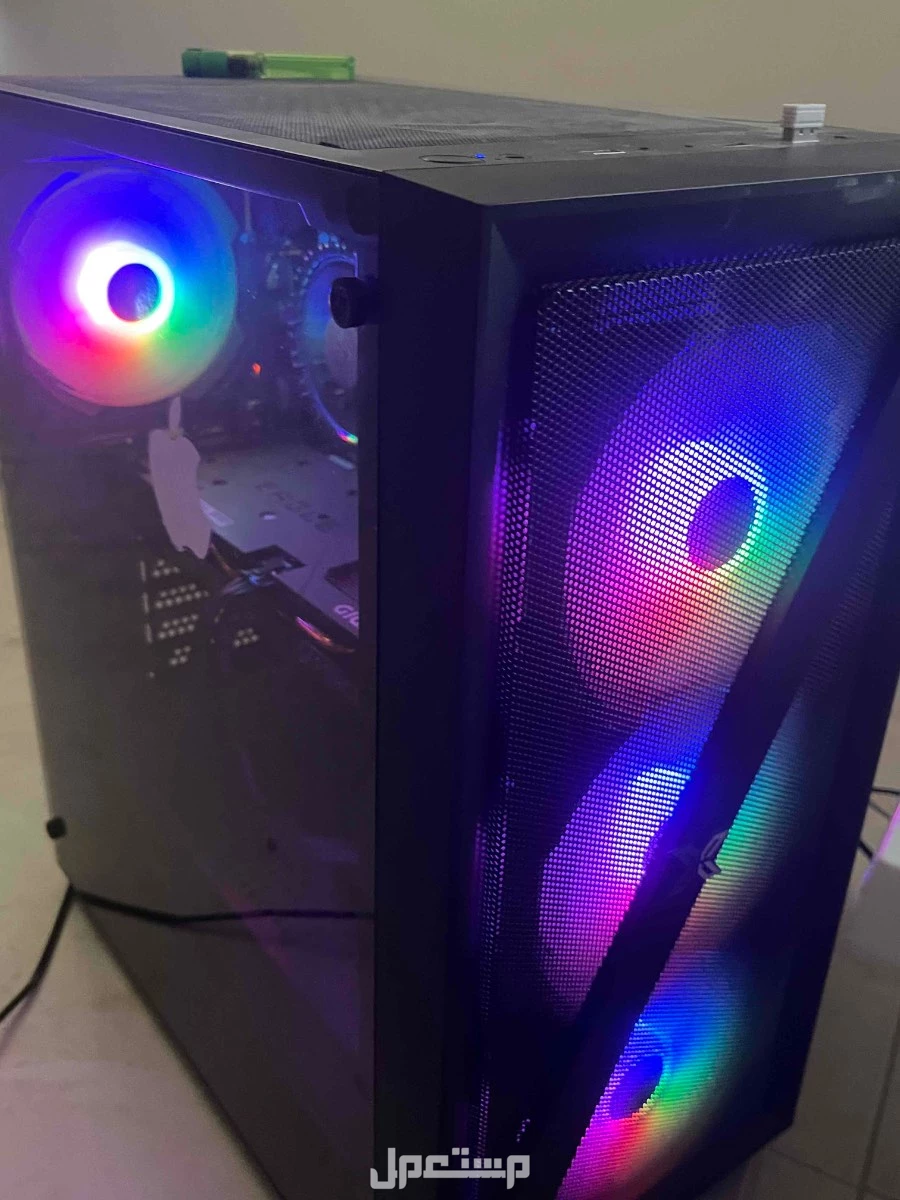 بي سي pc  ماركة أخرى في بريدة بسعر 3 آلاف ريال سعودي