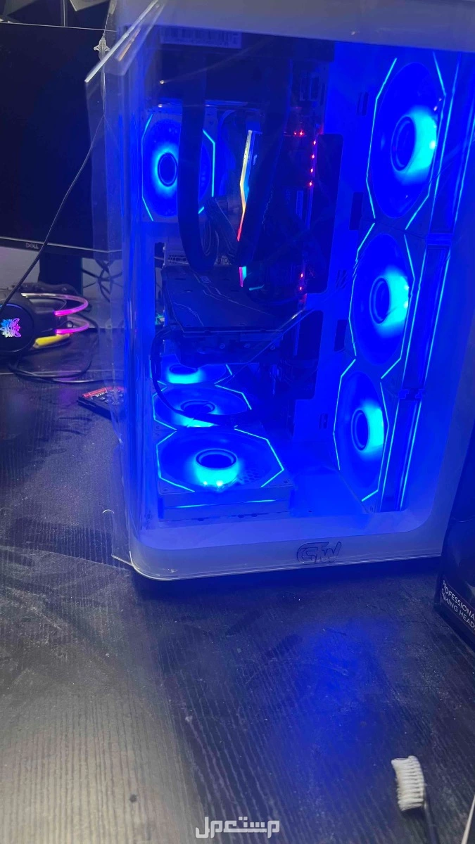 PC قيمنق في الدمام بسعر 3 آلاف ريال سعودي