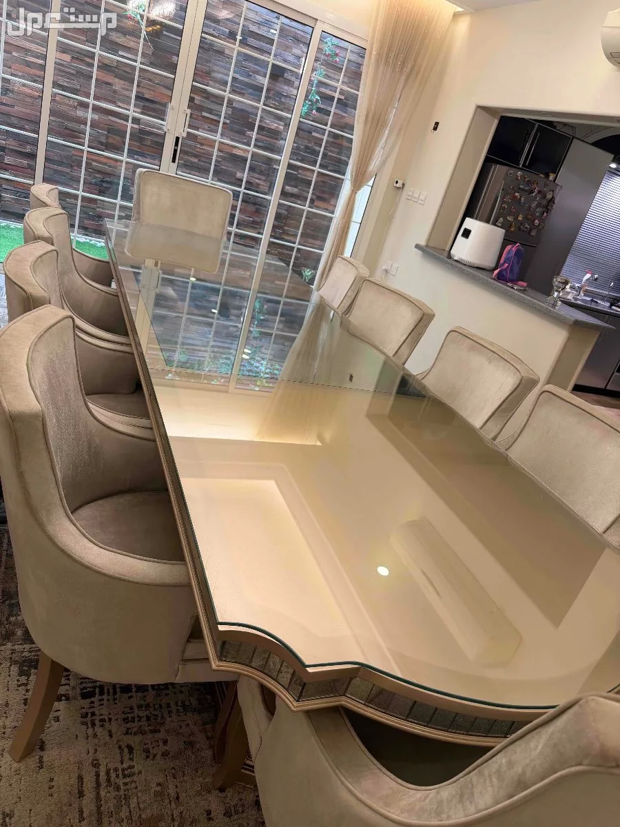 طاولة خشب سوزاني ( هوم سنتر ) 10 كراسي