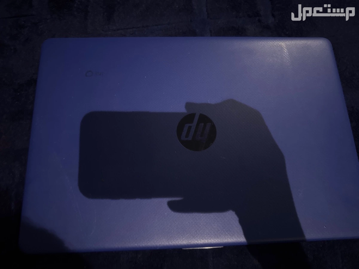 لابتوب hp ازرق  في حائل بسعر 950  قابل للتفاوض