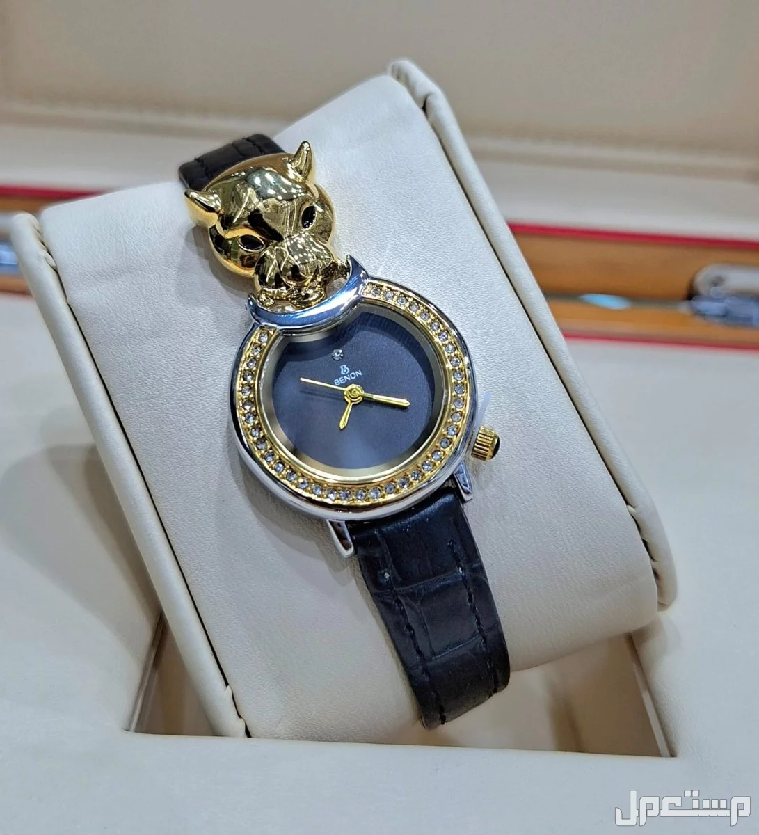 عرض خاص ساعات نسائيه جلد في الرياض بسعر 200 ريال سعودي