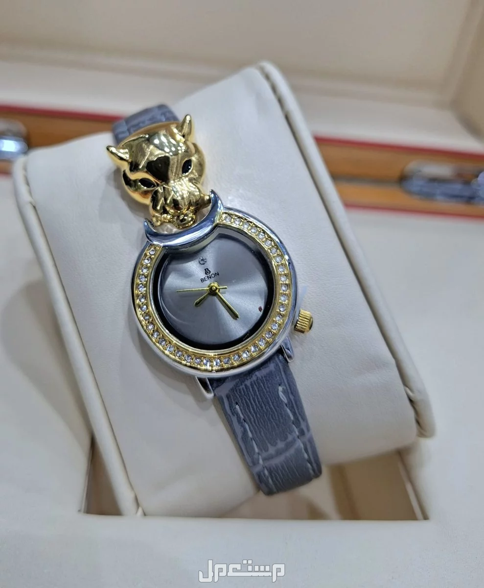 عرض خاص ساعات نسائيه جلد في الرياض بسعر 200 ريال سعودي