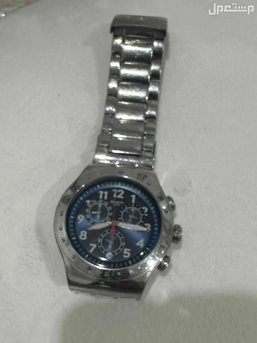 للبيع ساعة ماركة Swatch استخدام خفيف بدون بطاريه بسعر 400 ريال