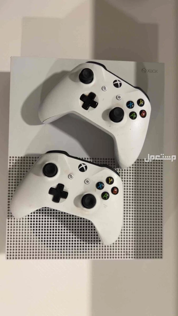 للبيع جهاز اكس بوكس مستعمل نظيييف جددا من شريته ما استعملته الا شهرين فقط