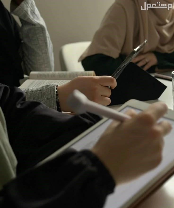 موضوع تعبير عن يوم المعلم 2025 لجميع الصفوف الدراسية مقدمة موضوع تعبير عن يوم المعلم 2025