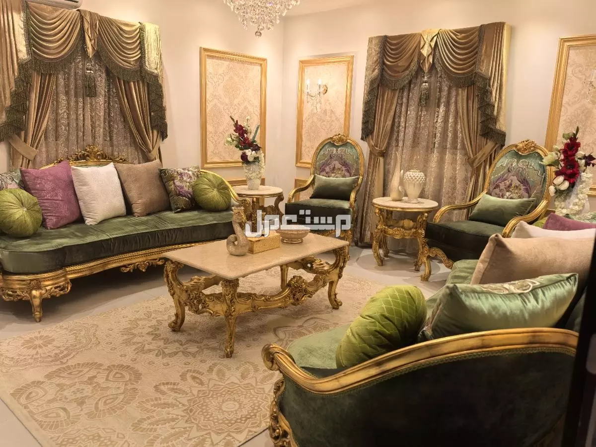 كنب شبه جديد في رابغ بسعر 4 آلاف ريال سعودي