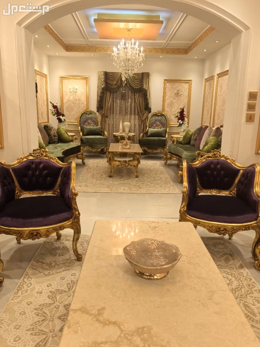 كنب شبه جديد في رابغ بسعر 4 آلاف ريال سعودي