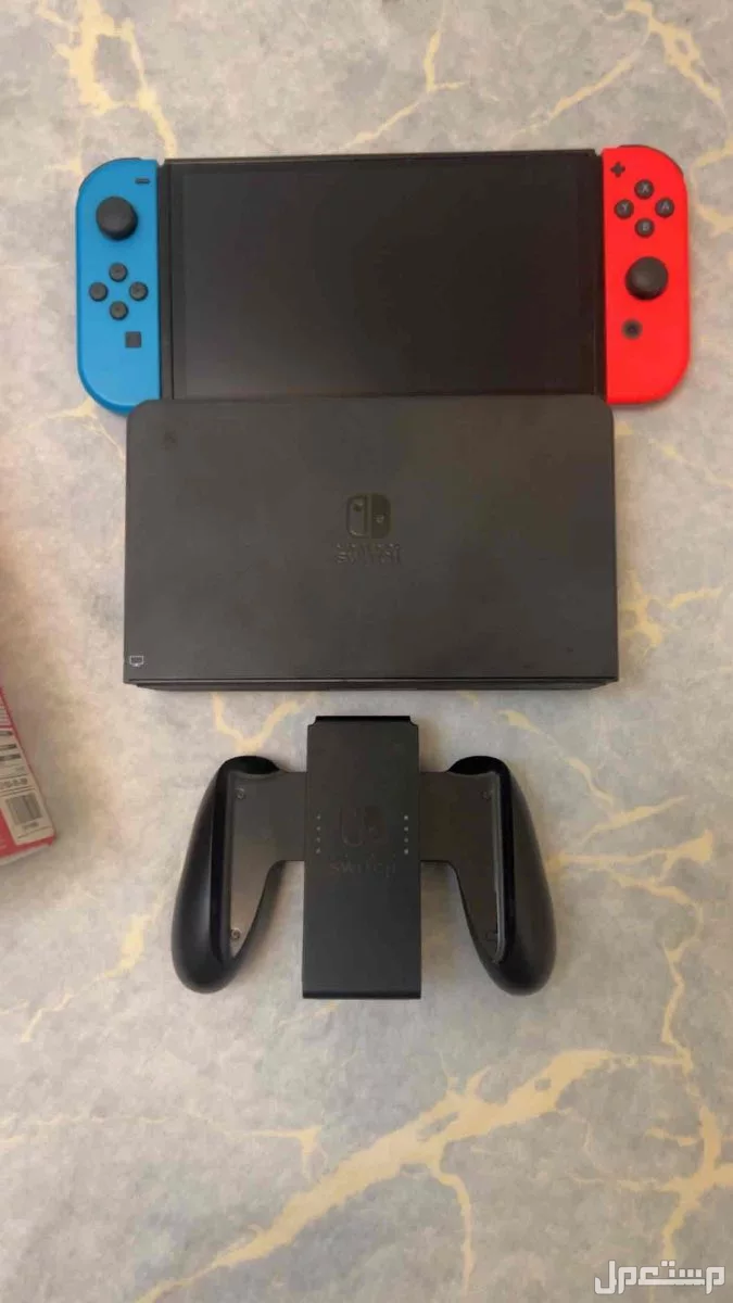 نينتندو سويتش نظيف للبيع مع أغراضه كامل