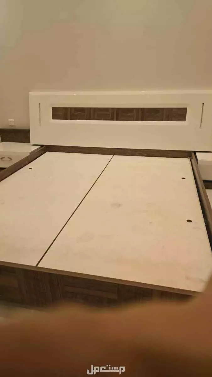 للبيع غرفة نوم مستعملة بحالة جيدة