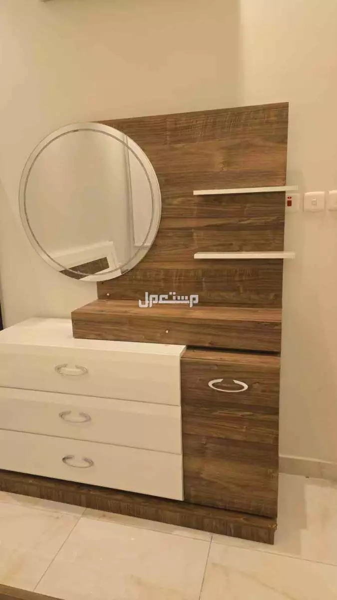 للبيع غرفة نوم مستعملة بحالة جيدة