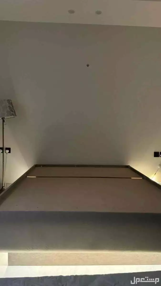 سرير  في مكة المكرمة بسعر 200 ريال سعودي