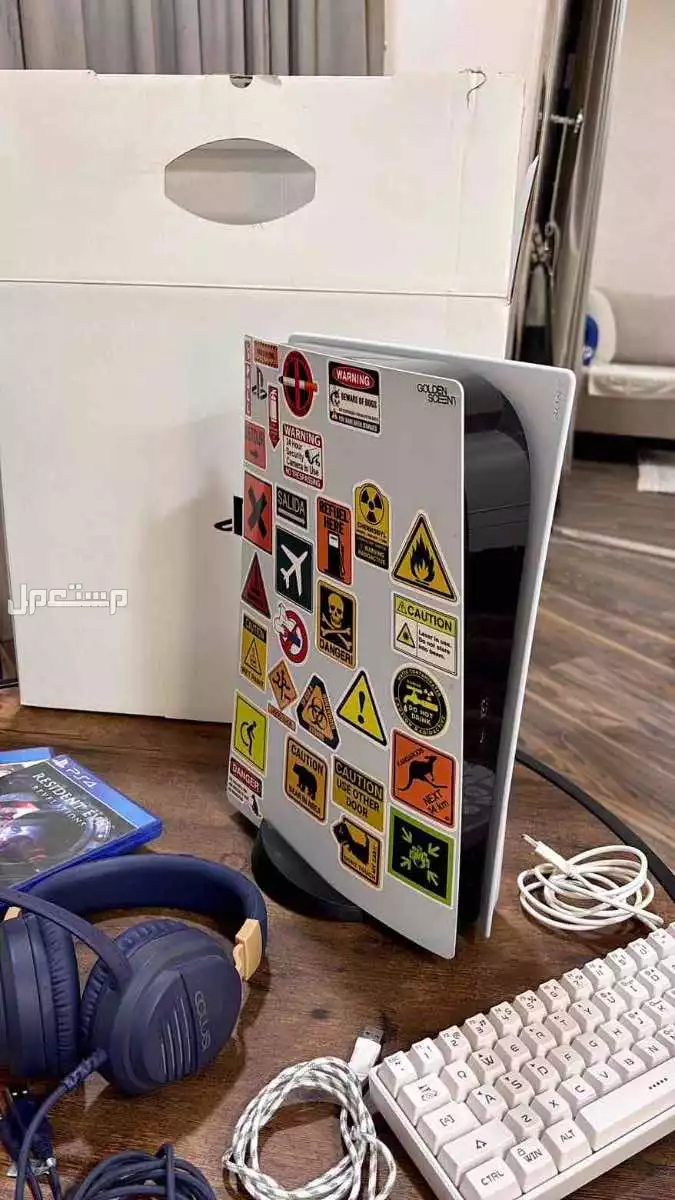 للبيع سوني5 مع طقم كامل جاهز للعب