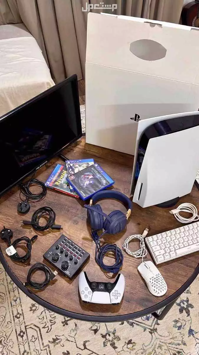 للبيع سوني5 مع طقم كامل جاهز للعب