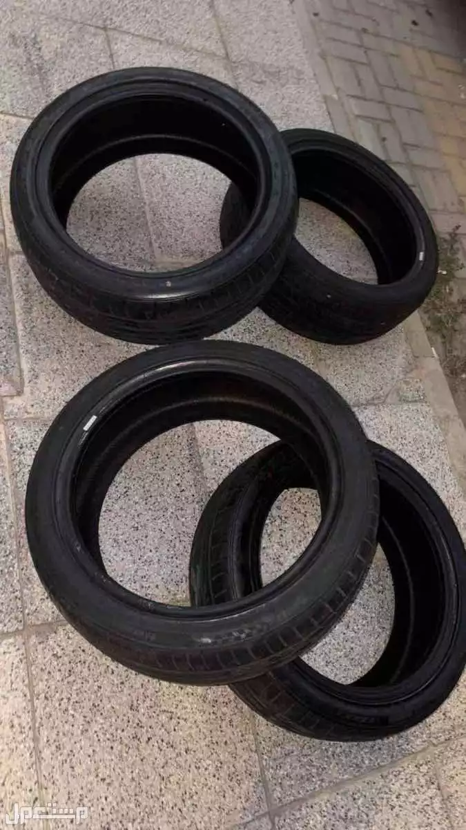 كفرات سيارة استخدام يوم واحد للبيع