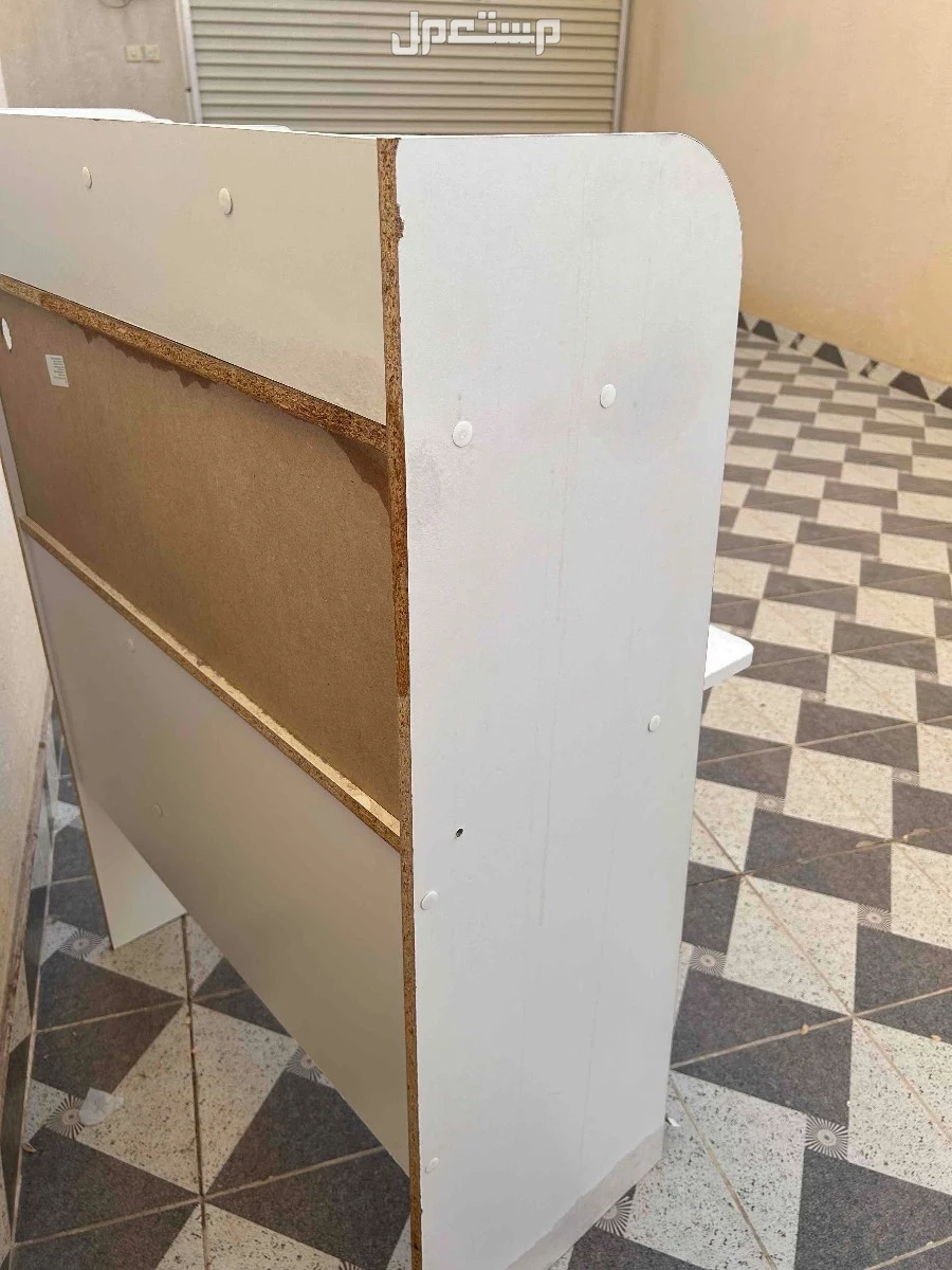 طاولة مكتب في الرياض بسعر 150 ريال سعودي