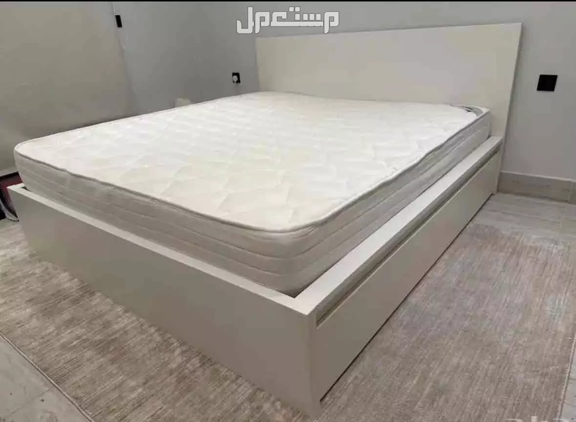 هيكل سرير MALM مع مرتبة فاخرة من العييري • الحالة: مستعمل – بحالة ممتازة ✅ • المقاس: 180×200 سم • اللون: أبيض ⚪️