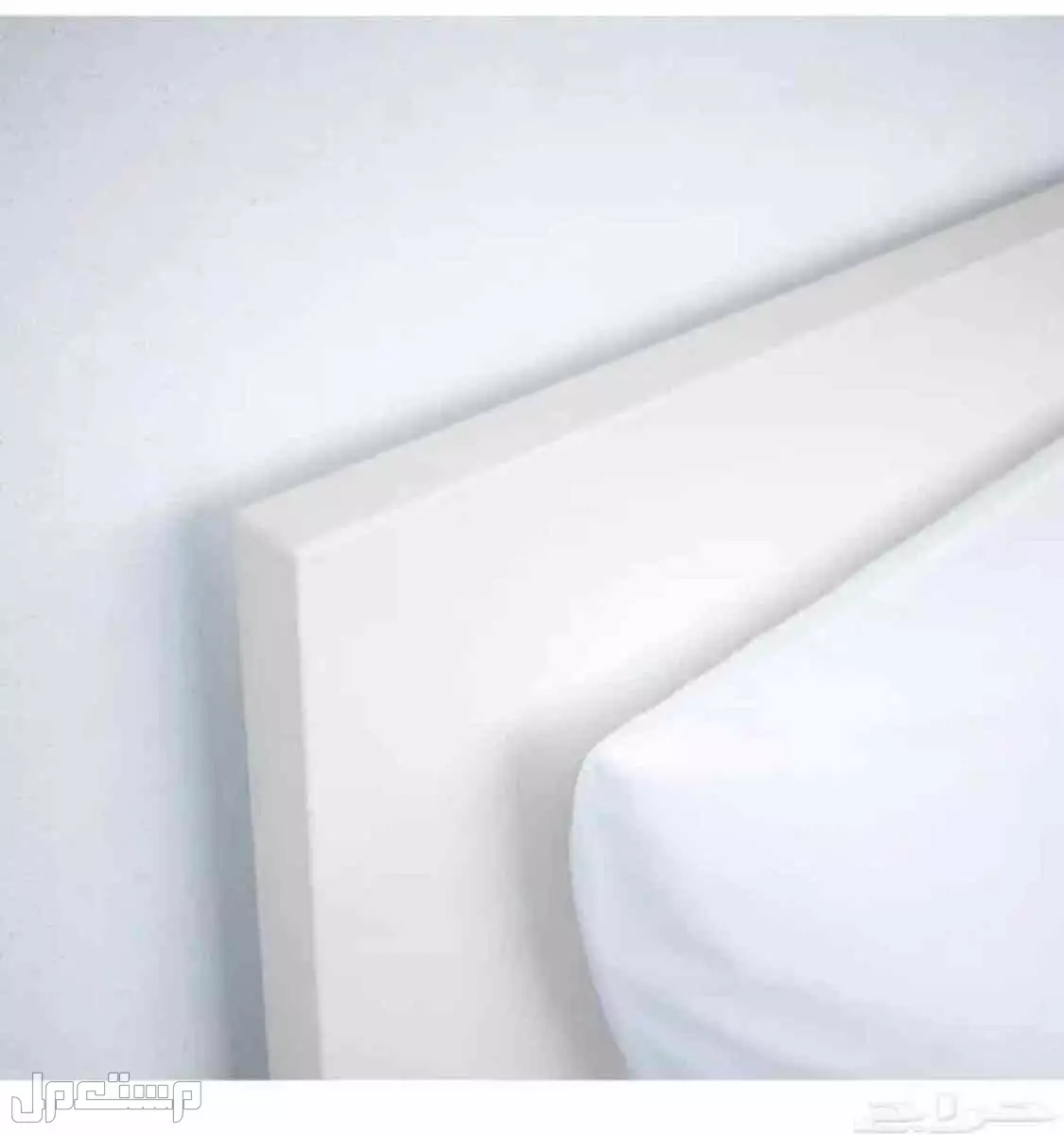 هيكل سرير MALM مع مرتبة فاخرة من العييري • الحالة: مستعمل – بحالة ممتازة ✅ • المقاس: ‎180×200 سم • اللون: أبيض ⚪️