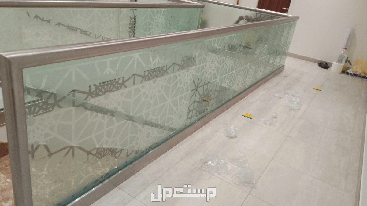 تركيب وتوريد زجاج سكريت الرياض الصناعيه القديم