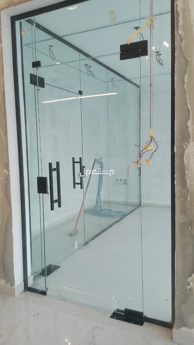 تركيب وتوريد زجاج سكريت الرياض الصناعيه القديم