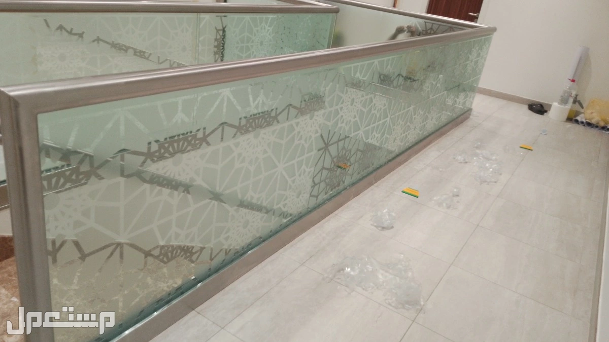 تركيب وتوريد زجاج سكريت الرياض الصناعيه القديم