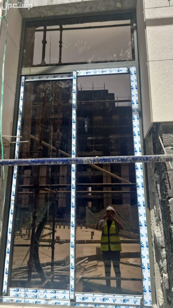 تركيب وتوريد زجاج سكريت الرياض الصناعيه القديم