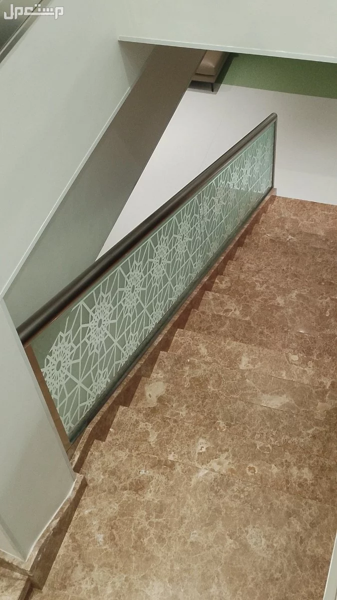 تركيب وتوريد زجاج سكريت الرياض الصناعيه القديم