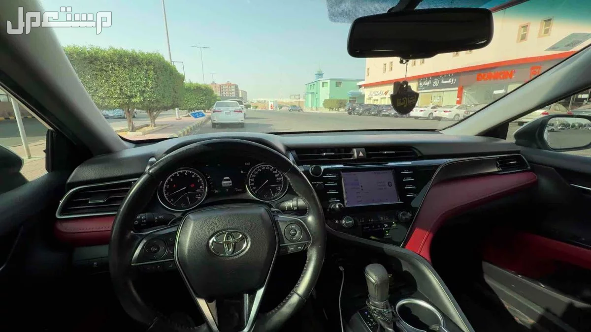 تويوتا كامري 2020 مستعملة للبيع في جدة بسعر 72 ألف ريال سعودي