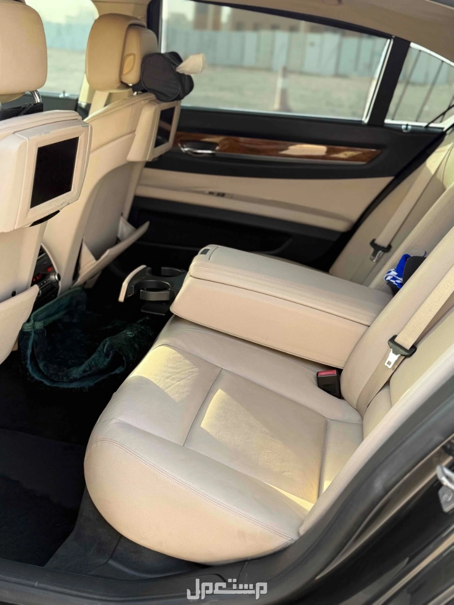 بي ام دبليو الفئة السابعة 2012 مستعملة للبيع في الرياض بسعر 30 ألف ريال سعودي