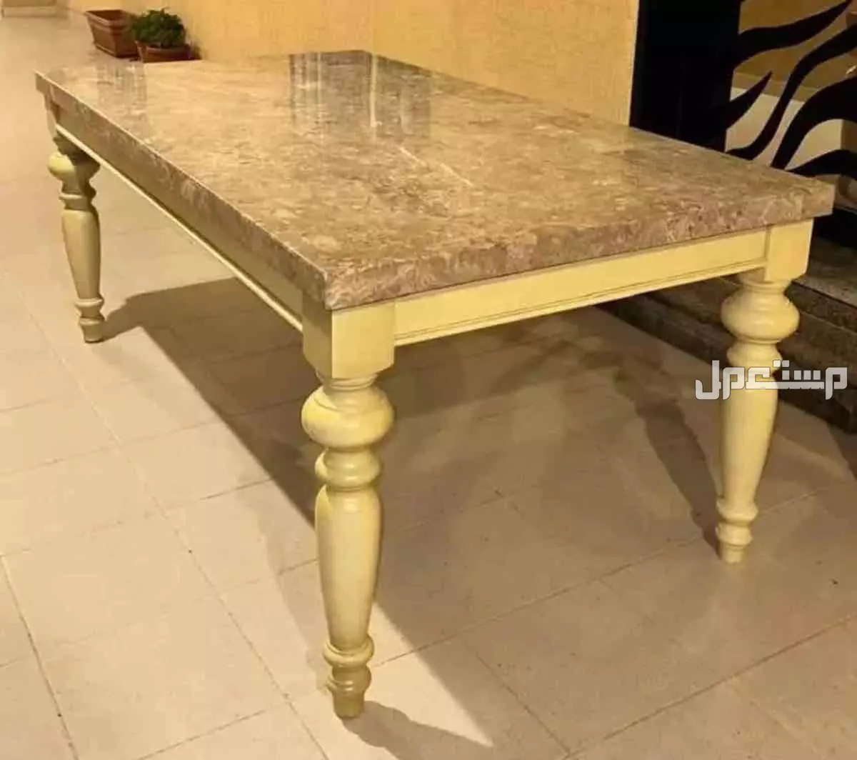 طاولة طعام رخام طبيعي بسعر 2000