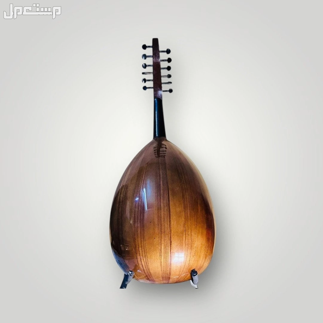 عود موسيقي فئة متوسطة _خامات مختارة وصوت مميز جديد للبيع
