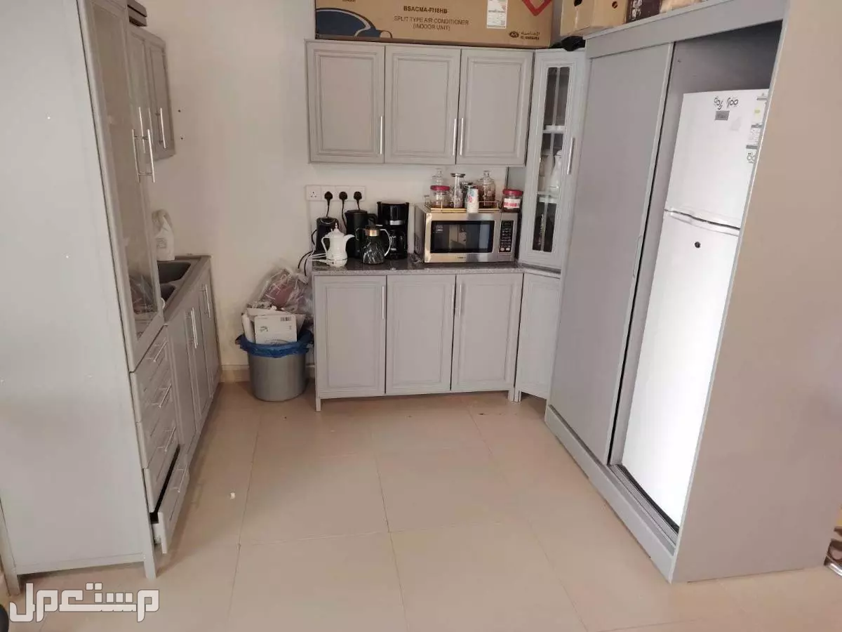 شراء اثاث مستعمل شرق الرياض  في الرياض بسعر 800 ريال سعودي