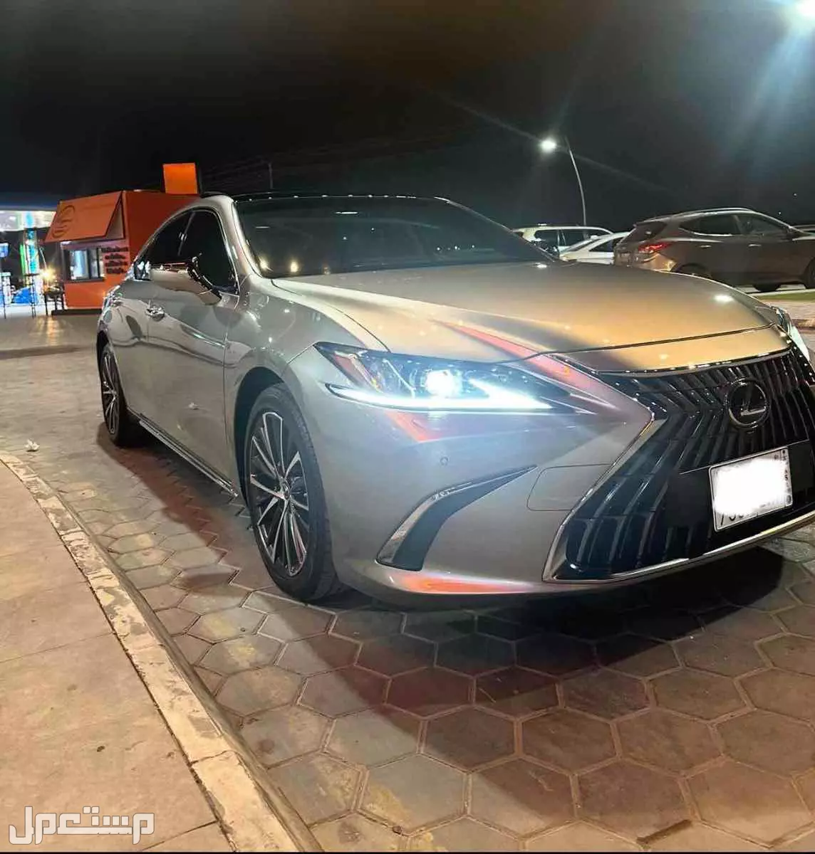 لكزس ES 2023  350 مستعملة للبيع في الرياض بسعر 189500 ريال سعودي