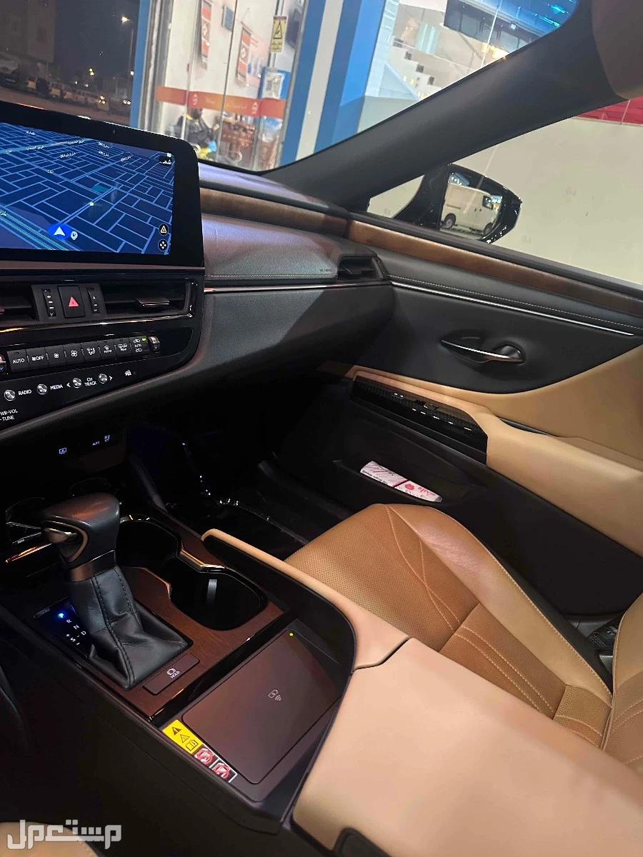 لكزس ES 2023  350 مستعملة للبيع في الرياض بسعر 189500 ريال سعودي