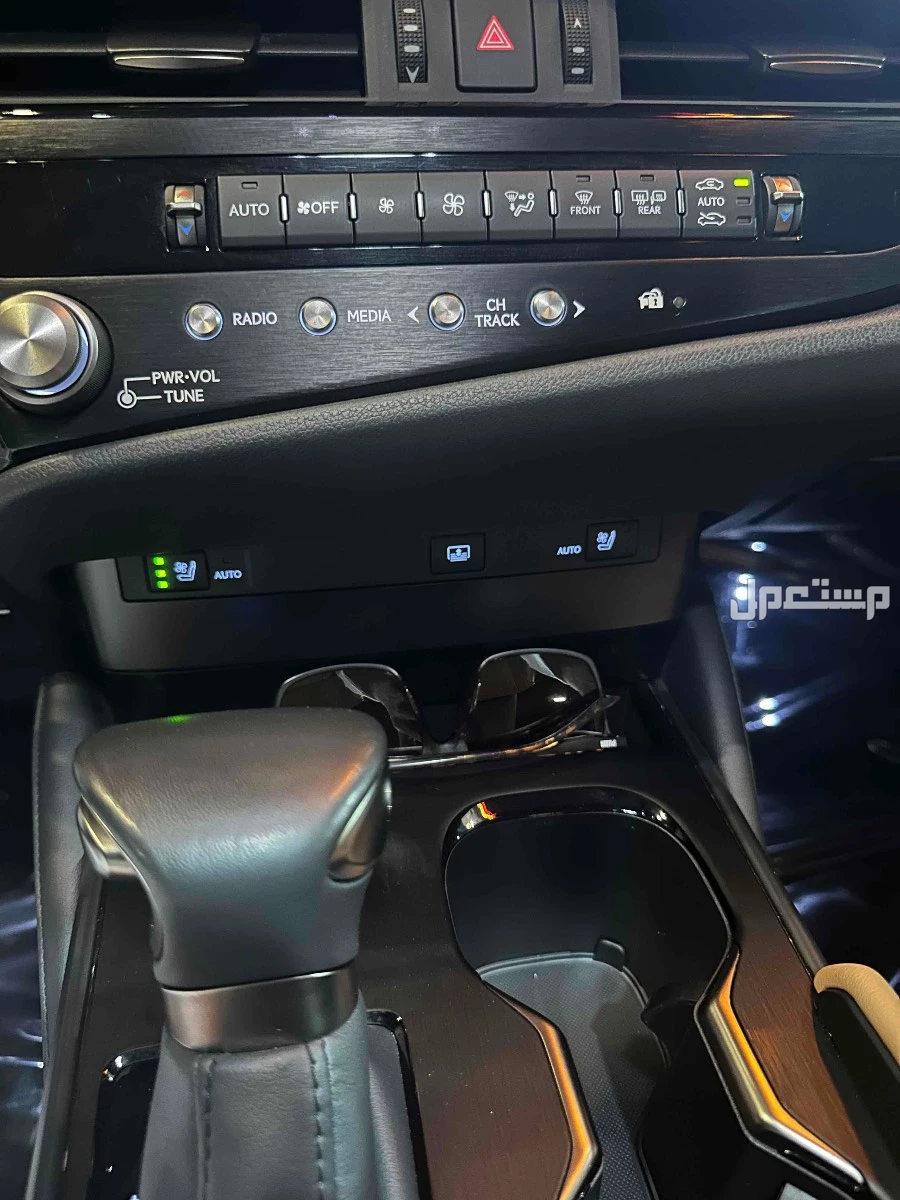 لكزس ES 2023  350 مستعملة للبيع في الرياض بسعر 189500 ريال سعودي