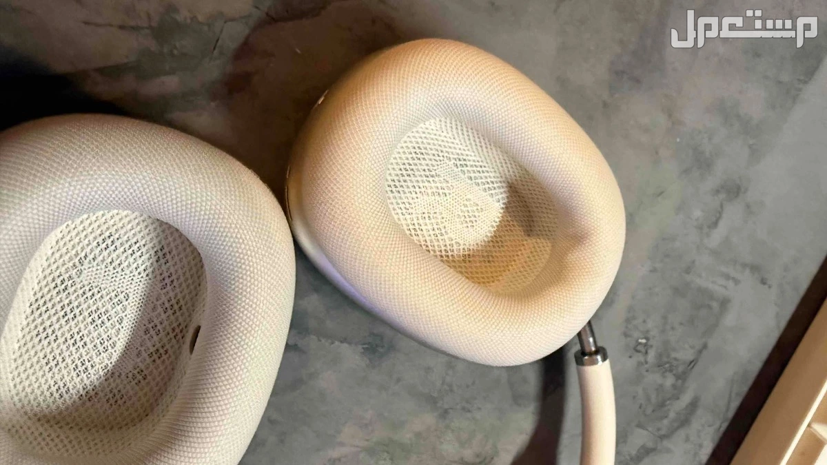 للبيع سماعة ابل ايربودز ماكس اخت الجديد في الرياض