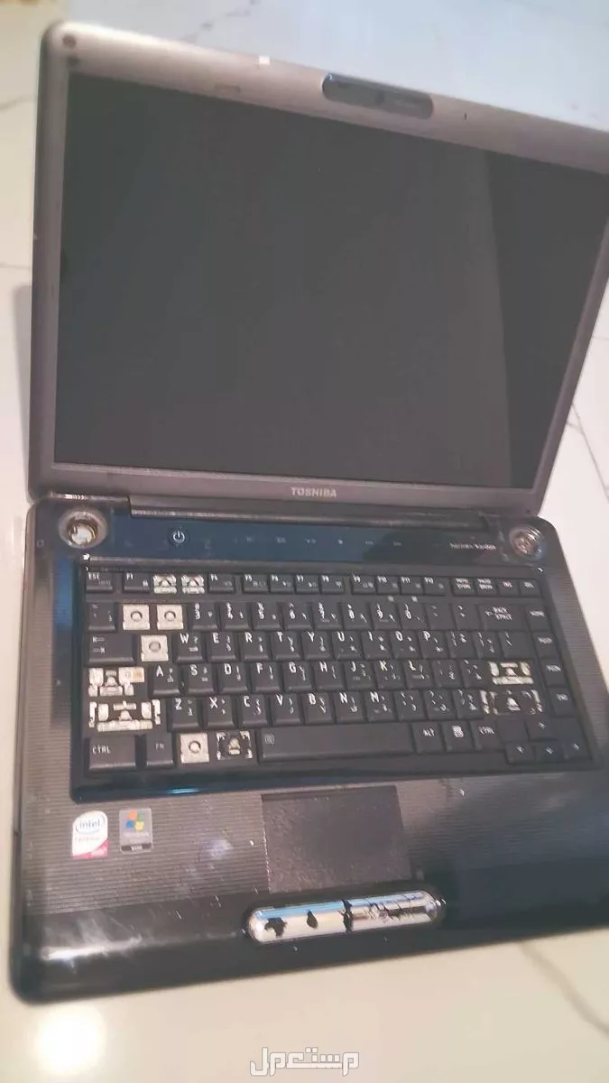لابتوب للبيع فيه بعض المشكله وببيعه اقل من 100 ريال وبراعي للصامل