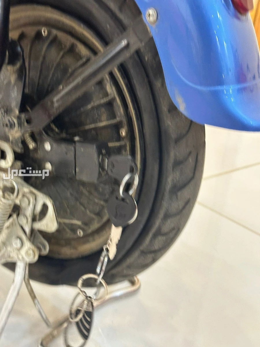 سكوتر للبيع ي صبياء بسعر 800 ريال سعودي